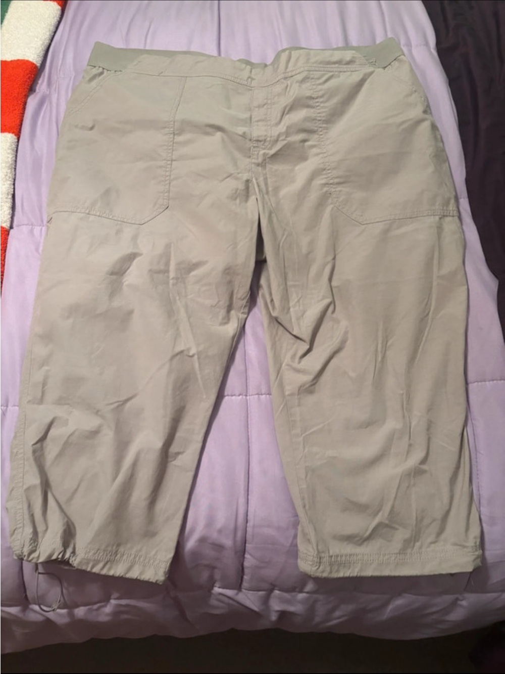 Women’s Plus Size Khaki Columbia Capris 2X